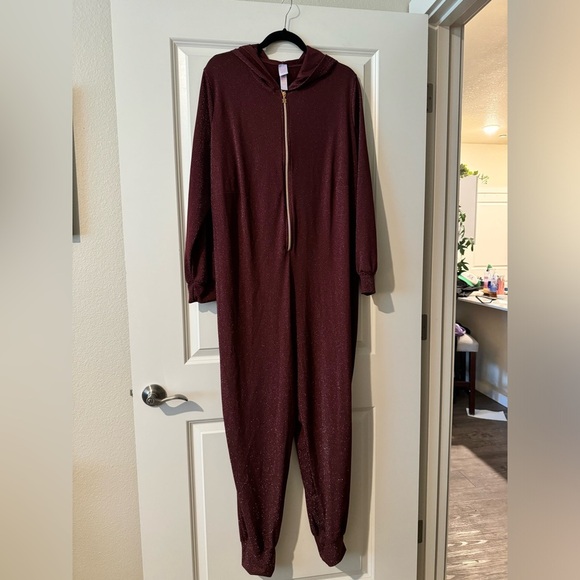 NEW Savage x Fenty Sleep and Shine Hoodie Jumpsuit Red Sparkle 3X NWOT - Picture 2 of 5